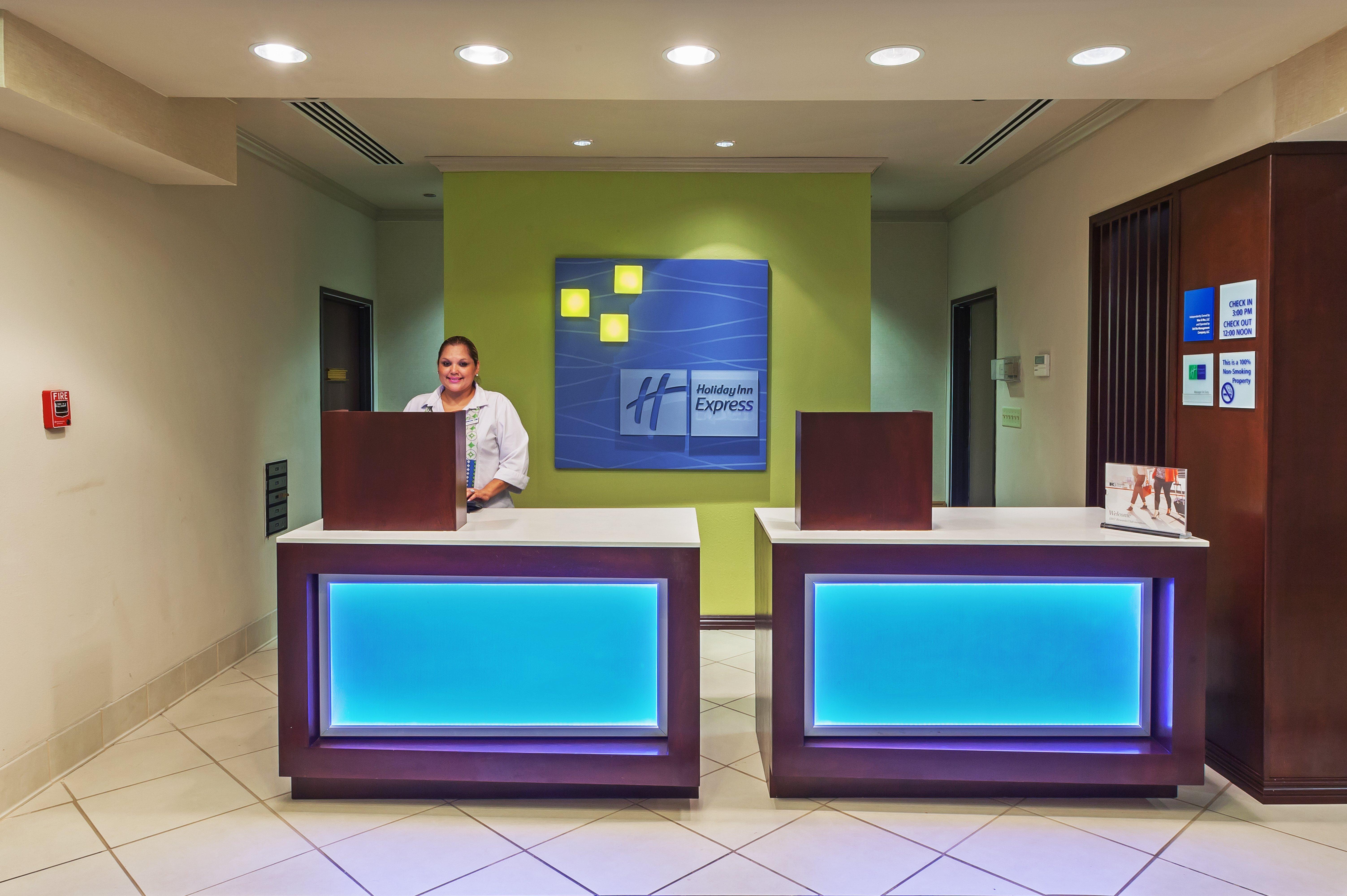Holiday Inn Express Hotel & Suites Eagle Pass By Ihg Exterior foto