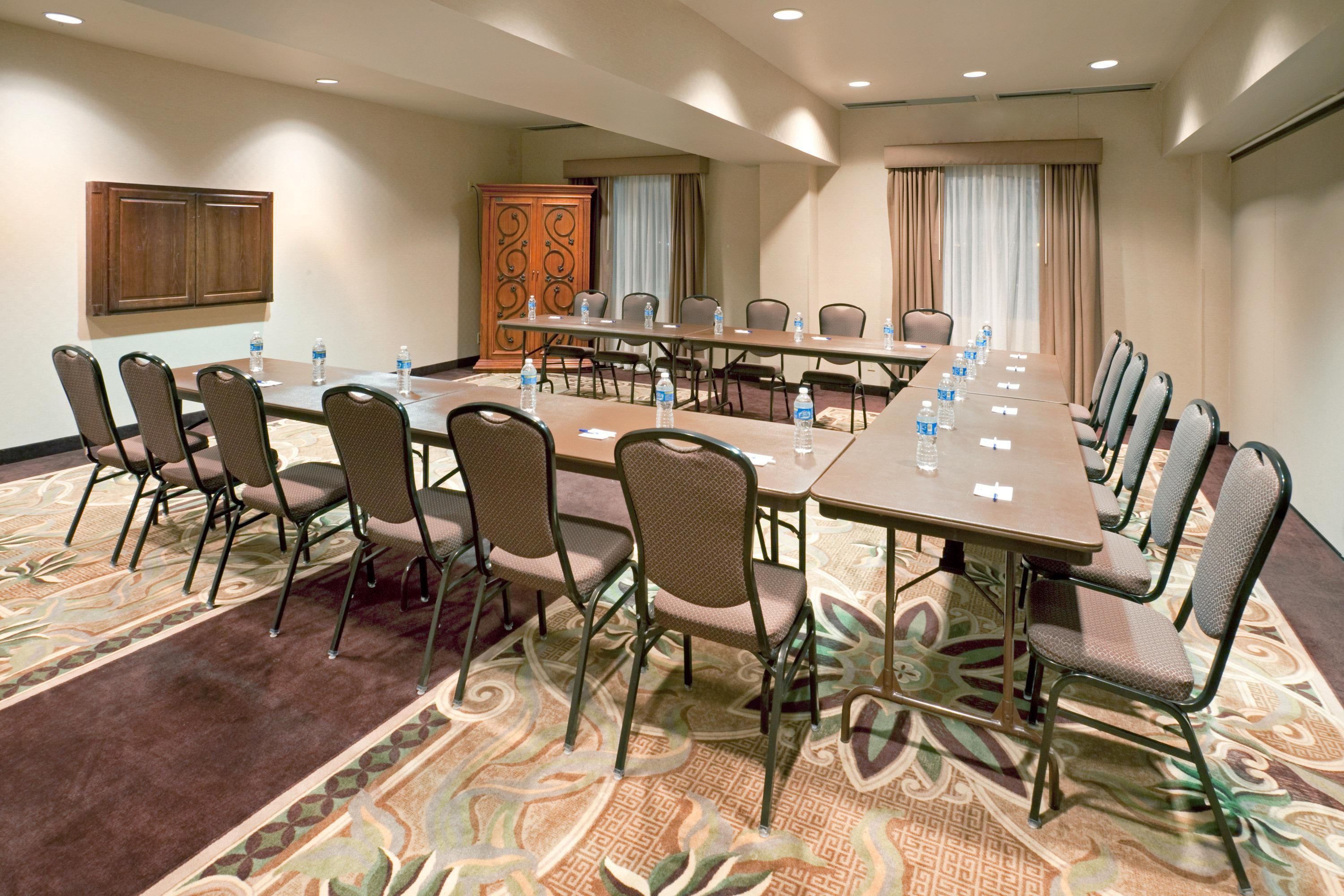 Holiday Inn Express Hotel & Suites Eagle Pass By Ihg Business foto