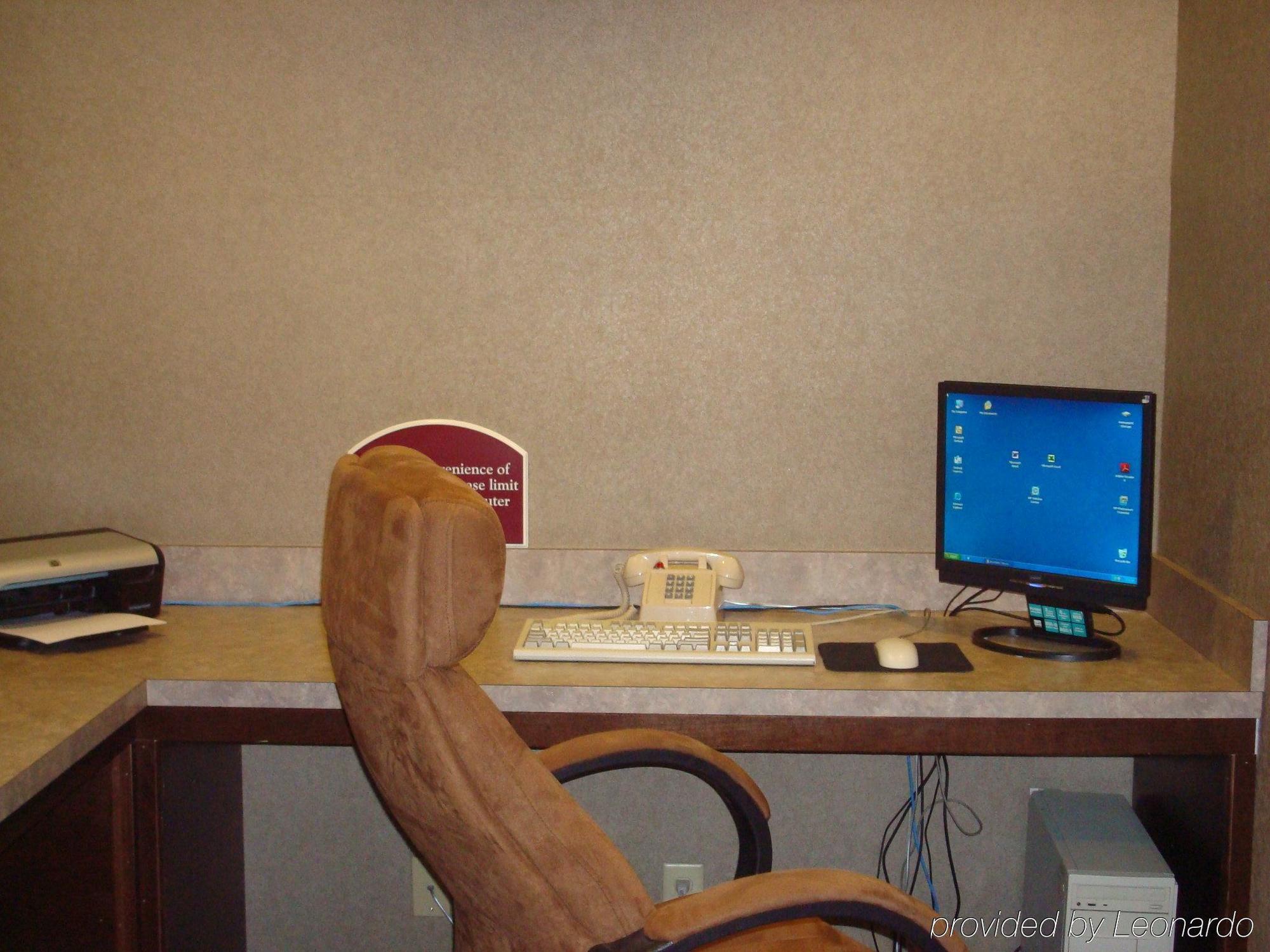 Holiday Inn Express Hotel & Suites Eagle Pass By Ihg Business foto