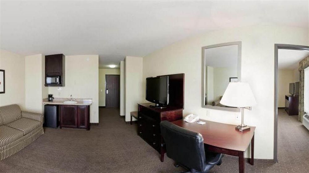 Holiday Inn Express Hotel & Suites Eagle Pass By Ihg Exterior foto